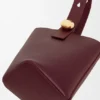 Mini-Pebble Bucket aus glattem Kalbsleder Mini-Pebble Bucket aus glattem Kalbsleder