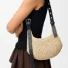 Mini-Punch-Hole-Hobo aus Raffia und Kalbsleder Mini-Punch-Hole-Hobo aus Raffia und Kalbsleder