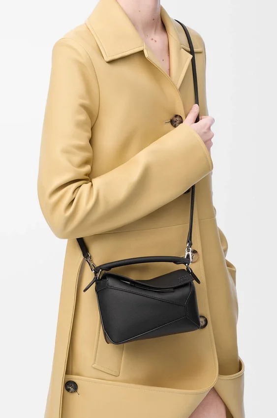 Mini Puzzle Edge-Tasche aus klassischem Kalbsleder Mini Puzzle Edge-Tasche aus klassischem Kalbsleder