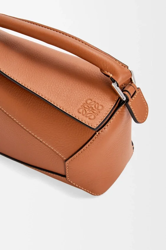 Mini Puzzle Edge-Tasche aus klassischem Kalbsleder Mini Puzzle Edge-Tasche aus klassischem Kalbsleder