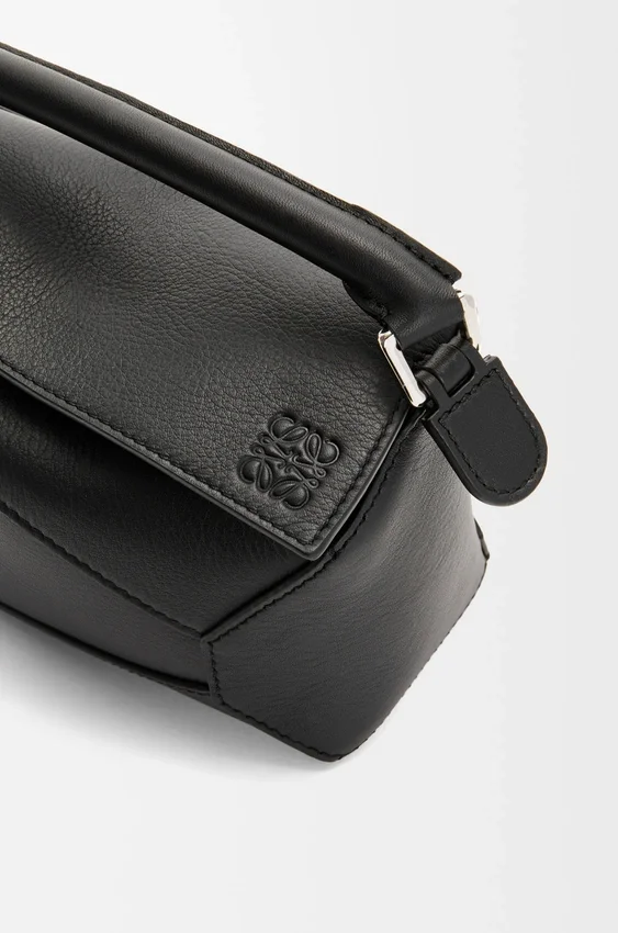 Mini Puzzle Edge-Tasche aus klassischem Kalbsleder Mini Puzzle Edge-Tasche aus klassischem Kalbsleder
