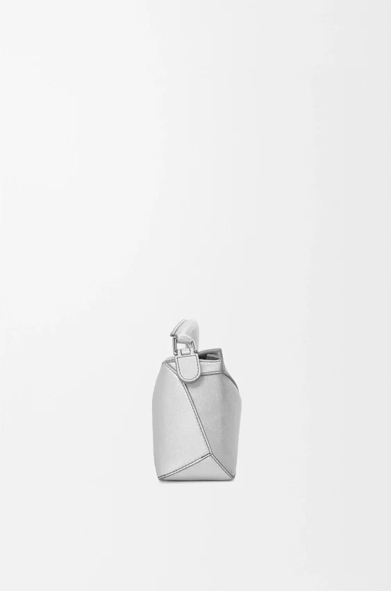 Mini Puzzle Edge-Tasche aus laminiertem Lammleder Mini Puzzle Edge-Tasche aus laminiertem Lammleder
