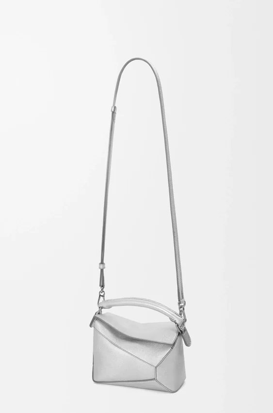 Mini Puzzle Edge-Tasche aus laminiertem Lammleder Mini Puzzle Edge-Tasche aus laminiertem Lammleder