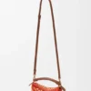 Mini Puzzle Edge Tasche aus Raffia und Kalbsleder Mini Puzzle Edge Tasche aus Raffia und Kalbsleder
