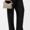 Mini Puzzle Edge Tasche aus weichem, genarbtem Kalbsleder Mini Puzzle Edge Tasche aus weichem, genarbtem Kalbsleder