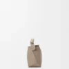 Mini Puzzle Edge Tasche aus weichem, genarbtem Kalbsleder Mini Puzzle Edge Tasche aus weichem, genarbtem Kalbsleder