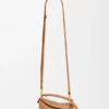 Mini Puzzle Edge Tasche aus weichem, genarbtem Kalbsleder Mini Puzzle Edge Tasche aus weichem, genarbtem Kalbsleder