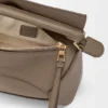 Mini Puzzle Edge Tasche aus weichem, genarbtem Kalbsleder Mini Puzzle Edge Tasche aus weichem, genarbtem Kalbsleder