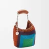 Mini-Squeeze-Tasche aus perlenverziertem Leder Mini-Squeeze-Tasche aus perlenverziertem Leder