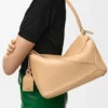 Mittlere „Featherlight Puzzle“-Tasche aus Nappa-Lammleder Mittlere „Featherlight Puzzle“-Tasche aus Nappa-Lammleder
