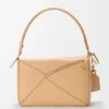Mittlere „Featherlight Puzzle“-Tasche aus Nappa-Lammleder Mittlere „Featherlight Puzzle“-Tasche aus Nappa-Lammleder