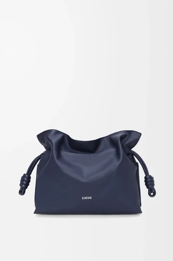 Mittlere Flamenco-Clutch aus Nappa-Kalbsleder Mittlere Flamenco-Clutch aus Nappa-Kalbsleder