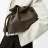 Mittlere Flamenco-Clutch aus Nappa-Kalbsleder Mittlere Flamenco-Clutch aus Nappa-Kalbsleder