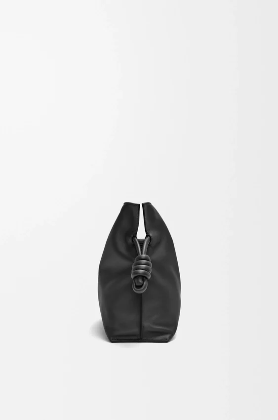Mittlere Flamenco-Clutch aus Nappa-Kalbsleder Mittlere Flamenco-Clutch aus Nappa-Kalbsleder