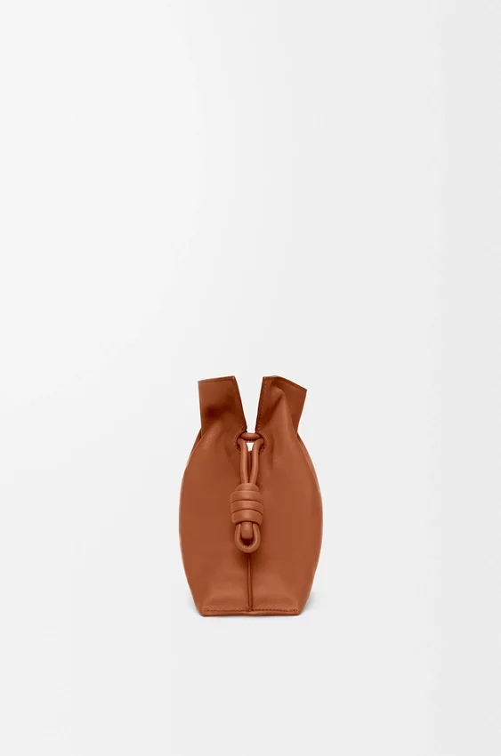 Mittlere Flamenco-Clutch aus Nappa-Kalbsleder Mittlere Flamenco-Clutch aus Nappa-Kalbsleder