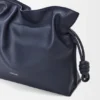 Mittlere Flamenco-Clutch aus Nappa-Kalbsleder Mittlere Flamenco-Clutch aus Nappa-Kalbsleder