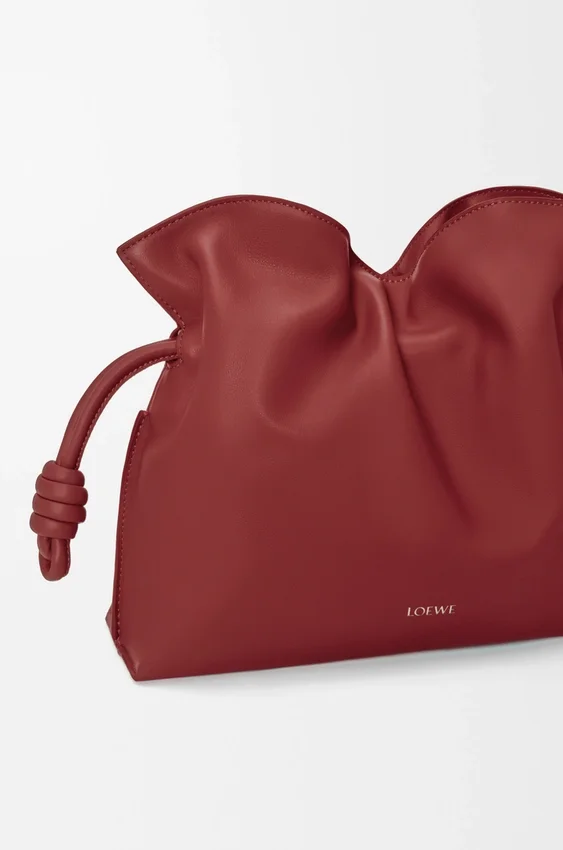 Mittlere Flamenco-Clutch aus Nappa-Kalbsleder Mittlere Flamenco-Clutch aus Nappa-Kalbsleder