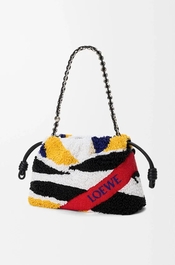 Mittlere Flamenco Purse aus besticktem Nappa Mittlere Flamenco Purse aus besticktem Nappa