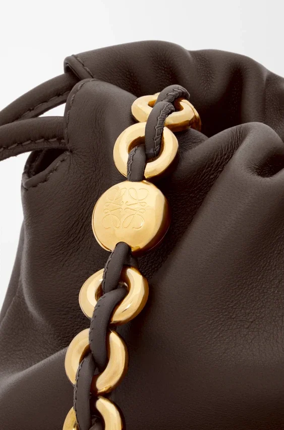 Mittlere Flamenco Purse aus weichem Nappa-Lammleder Mittlere Flamenco Purse aus weichem Nappa-Lammleder