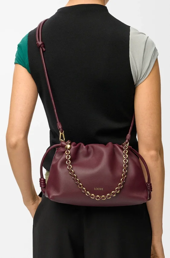 Mittlere Flamenco Purse aus weichem Nappa-Lammleder Mittlere Flamenco Purse aus weichem Nappa-Lammleder