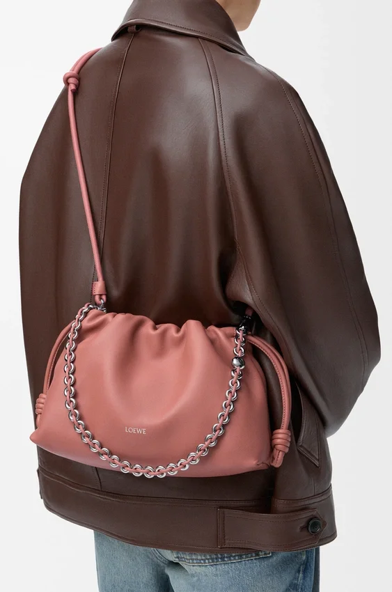 Mittlere Flamenco Purse aus weichem Nappa-Lammleder Mittlere Flamenco Purse aus weichem Nappa-Lammleder
