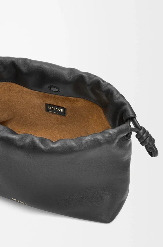 Mittlere Flamenco Purse aus weichem Nappa-Lammleder Mittlere Flamenco Purse aus weichem Nappa-Lammleder