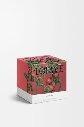 Mittlere Kerze mit Tomatenblättern