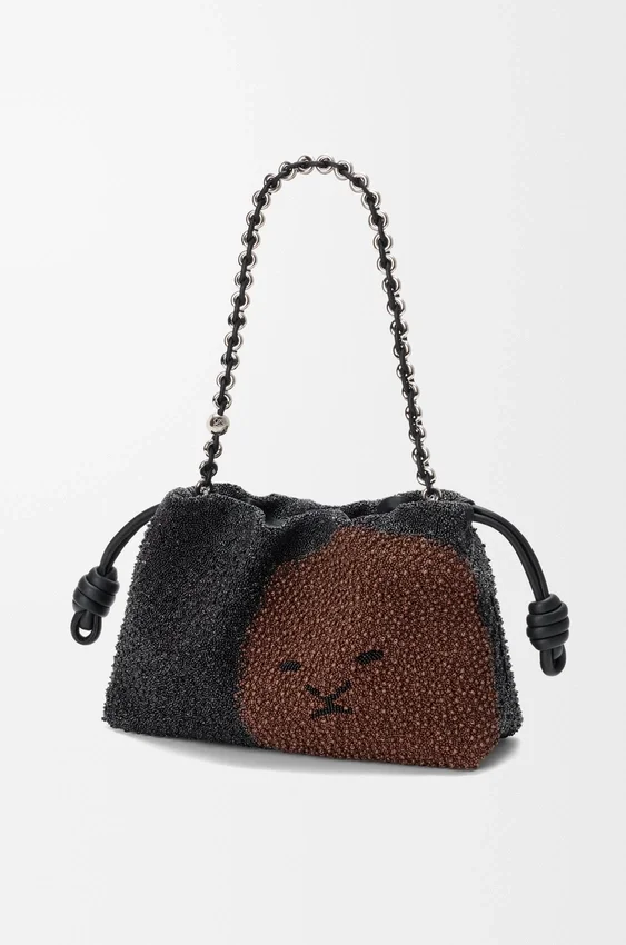 Mittlere „Lion Beads“ Flamenco Purse aus perlenbesticktem Canvas und Kalbsleder Mittlere „Lion Beads“ Flamenco Purse aus perlenbesticktem Canvas und Kalbsleder