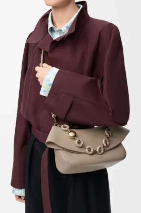 Mittlere Ola-Tasche aus glattem Kalbsleder