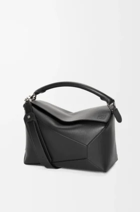 Mittlere „Puzzle Edge“-Tasche aus klassischem Kalbsleder