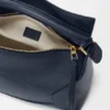 Mittlere „Puzzle Edge“-Tasche aus weichem, genarbtem Kalbsleder Mittlere „Puzzle Edge“-Tasche aus weichem, genarbtem Kalbsleder