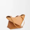 Mittlere „Puzzle Fold“-Tasche aus glänzendem Kalbsleder Mittlere „Puzzle Fold“-Tasche aus glänzendem Kalbsleder