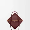 Mittlere „Puzzle Fold“-Tasche aus glänzendem Kalbsleder Mittlere „Puzzle Fold“-Tasche aus glänzendem Kalbsleder