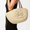 Mittlerer „Eclipse“-Korb aus Raffia und Kalbsleder Mittlerer „Eclipse“-Korb aus Raffia und Kalbsleder