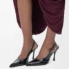 Neue „Comic“-Slingback-Pumps aus gemischtem Leder