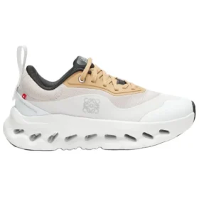 On Running X Loewe Cloudtilt 2 „Tan White“ L929282X17-2912