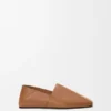 Origami-Slipper aus weichem Kalbsleder Origami-Slipper aus weichem Kalbsleder