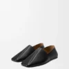 Origami-Slipper aus weichem Kalbsleder Origami-Slipper aus weichem Kalbsleder