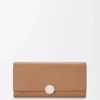 Pebble Continental-Portemonnaie aus Kalbsleder mit Pebble-Prägung