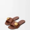 Pebble-Slide aus weichem Kalbsleder Pebble-Slide aus weichem Kalbsleder