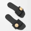 Pebble-Slide aus weichem Kalbsleder Pebble-Slide aus weichem Kalbsleder