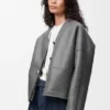 Pebble-Strickjacke aus Lammfell Pebble-Strickjacke aus Lammfell