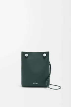 Pebble-Tasche aus glattem Kalbsleder