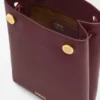 Pebble-Tasche aus glattem Kalbsleder Pebble-Tasche aus glattem Kalbsleder