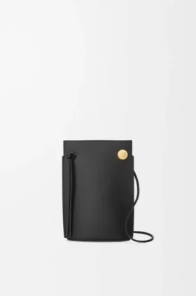 Pebble-Würfel-Tasche aus klassischem Kalbsleder