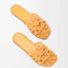 „Petal Anagram“-Pantolette aus besticktem Canvas „Petal Anagram“-Pantolette aus besticktem Canvas
