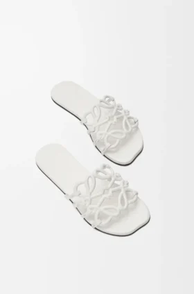 „Petal Anagram“-Pantolette aus Kalbsleder