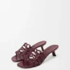 „Petal Anagram“-Pantolette aus weichem Kalbsleder „Petal Anagram“-Pantolette aus weichem Kalbsleder