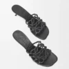 „Petal Anagram“-Pantolette aus weichem Kalbsleder „Petal Anagram“-Pantolette aus weichem Kalbsleder