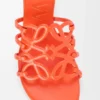 „Petal Anagram“-Pantolette aus weichem Kalbsleder „Petal Anagram“-Pantolette aus weichem Kalbsleder